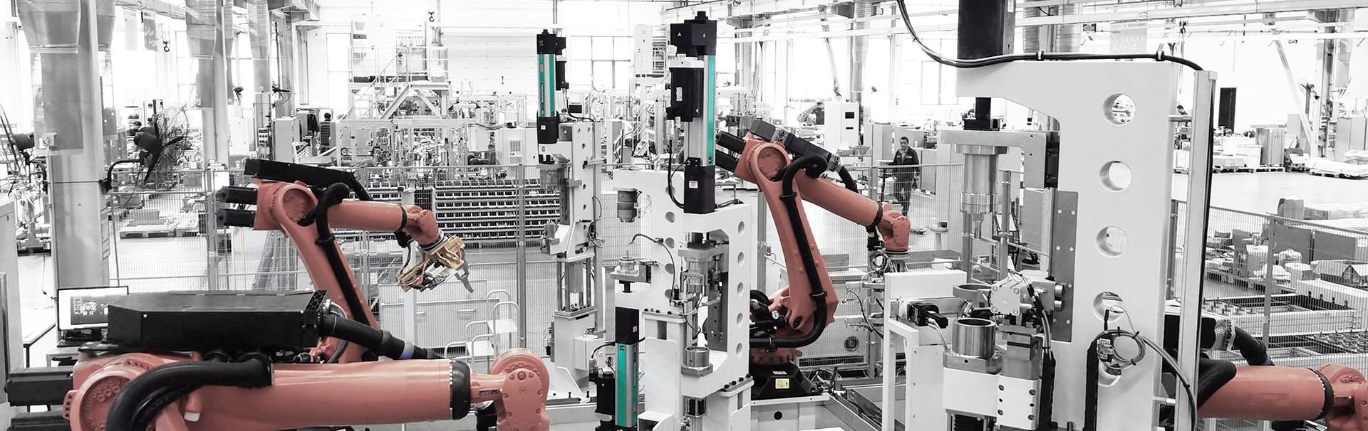 TOX® ElectricDrive - Elektromechanische Antriebe in einer Roboterzelle